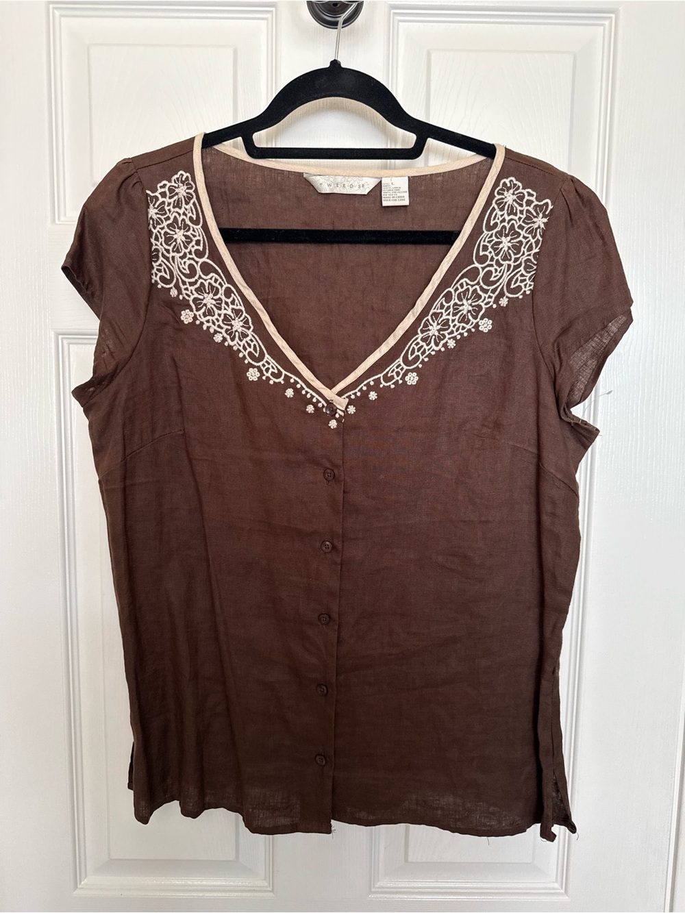Tweeds Brown V-Neck Button-Front Linen Blouse with Cream Embroidery